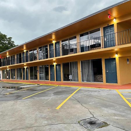 Royal Inn Live Oak Eksteriør bilde